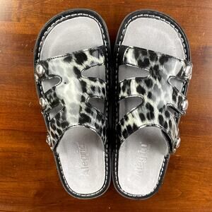 Alegria Dinah Leopard Patent Leather Sandals NEW 38 EU 8-8.5 Slip On Shoes